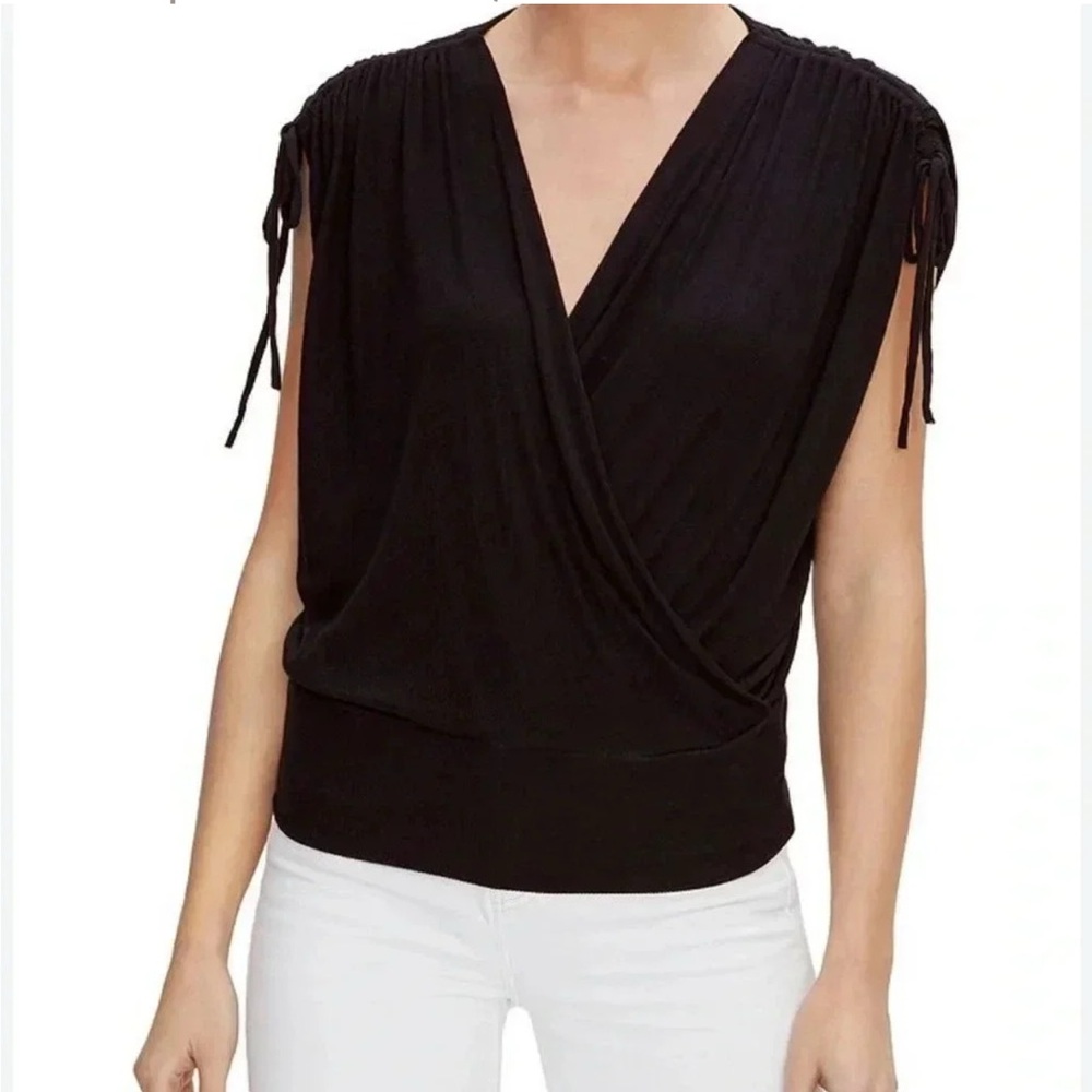 🏷️Michael Stars Cadence Wrap Top | LG